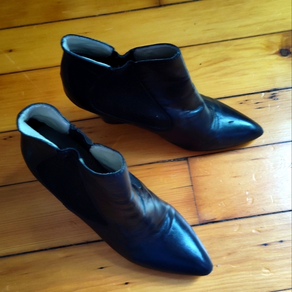 Steven by Steve Madden Maliik pointed toe bootie - Picture 2 of 7